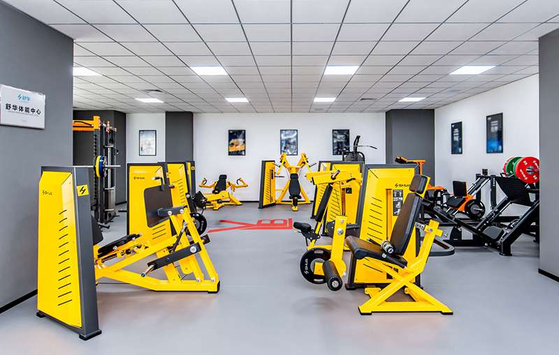 李永波国际羽毛球俱乐部谈求吧体能中心